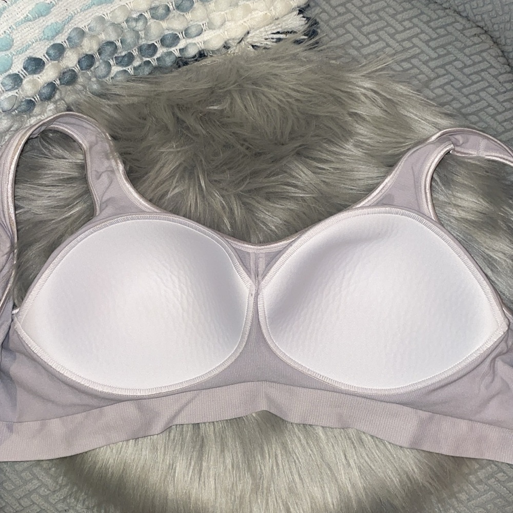EUC Set of 2 Bali Bras - Picture 7 of 7